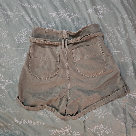 Zara Women's Green Paperbag Bermuda Shorts Size 4 With Tie Belt - Picture 7 of 11